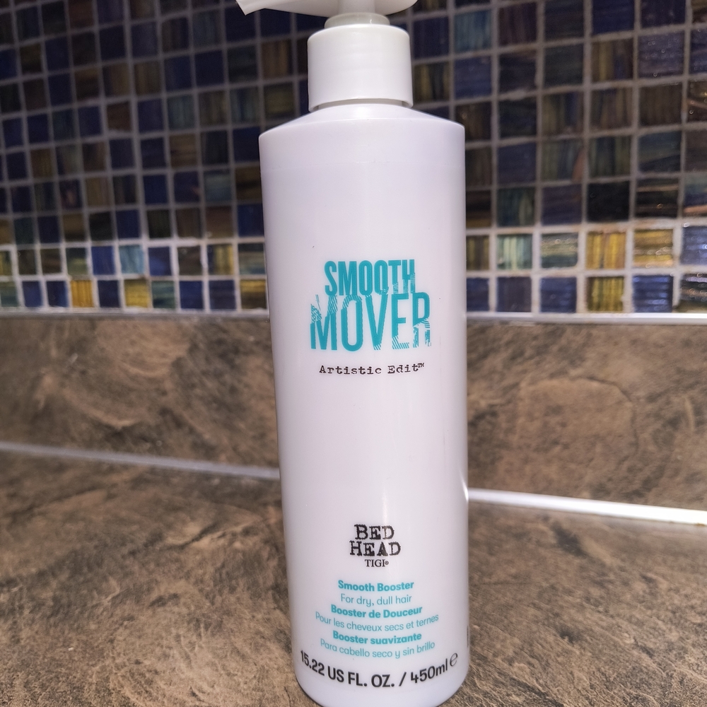 BedHead Smooth Mover Artistic Edit - White